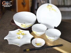 Bộ đồ ăn men trắng vẽ hoa Mai vàng, 7 chi tiết