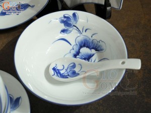 Bộ đồ ăn men trắng vẽ hoa Sen tràm, 16 chi tiết