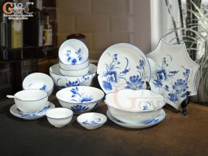 Bộ đồ ăn men trắng vẽ hoa Sen tràm, 16 chi tiết