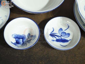 Bộ đồ ăn men trắng vẽ hoa Sen tràm, 20 chi tiết