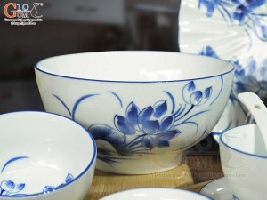 Bộ đồ ăn men trắng vẽ hoa Sen tràm, 9 chi tiết