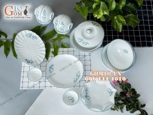 Bộ đồ ăn men trắng vẽ sen xanh, 15 chi tiết
