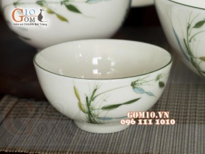 Bộ đồ ăn men kem vẽ Trúc Chuồn, 11 chi tiết