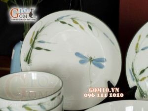 Bộ đồ ăn men kem vẽ Trúc Chuồn, 11 chi tiết