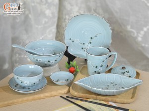 Bộ đồ ăn Ngọc Thanh Dương vẽ hoa đào, 8 chi tiết