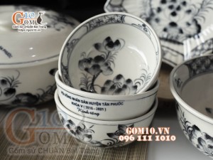 Bộ đồ ăn quà tặng men chàm cổ họa tiết sen đen, in logo