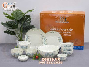 Bộ đồ ăn quà tặng men kem vẽ sen xanh, in logo thương hiệu