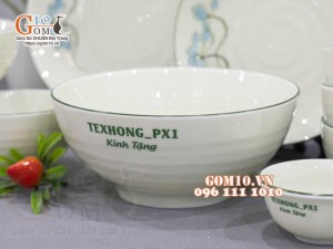 Bộ đồ ăn quà tặng men kem vẽ sen xanh, in logo thương hiệu