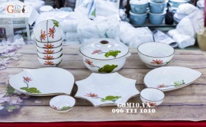 Bộ đồ ăn Sen Đỏ