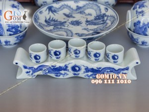 Bộ đồ thờ men dong cổ vẽ rồng (có tam cấp)