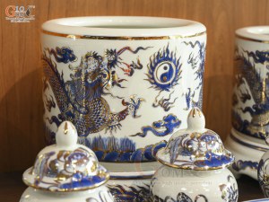 Bộ đồ thờ men lam vẽ Rồng Sen Đại Phát vẽ vàng, 16 chi tiết (Ban Thờ 1m27-1m53)