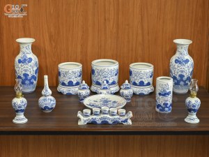 Bộ đồ thờ men lam vẽ Sen Đại Cát, 15 chi tiết (Ban Thờ 1m27-1m53)