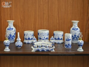 Bộ đồ thờ men lam vẽ Sen Đại Cát, 15 chi tiết (Ban Thờ 1m27-1m53)