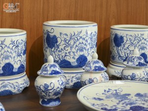 Bộ đồ thờ men lam vẽ Sen Đại Cát, 15 chi tiết (Ban Thờ 1m27-1m53)