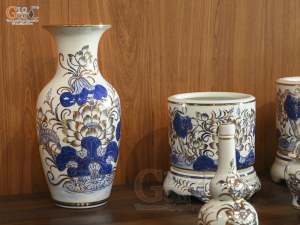 Bộ đồ thờ men lam vẽ Sen Đại Cát vẽ vàng, 16 chi tiết (Ban Thờ 1m27-1m53)