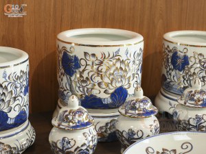 Bộ đồ thờ men lam vẽ Sen Đại Cát vẽ vàng, 16 chi tiết (Ban Thờ 1m27-1m53)