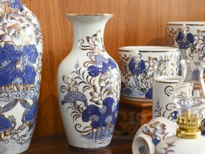 Bộ đồ thờ men lam vẽ Sen Đại Cát vẽ vàng, 22 chi tiết (Ban Thờ 1m53)