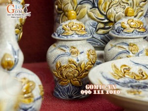 Bộ đồ thờ men rạn đắp nổi Sen Cát Tường cao cấp 03