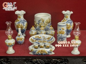 Bộ đồ thờ men rạn đắp nổi Sen Cát Tường cao cấp 03