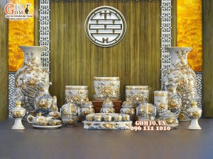 Bộ đồ thờ men rạn đắp nổi Sen Cát Tường vẽ vàng 24k - 01