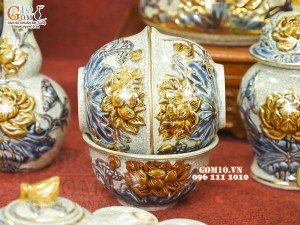 Bộ đồ thờ men rạn đắp nổi Sen Cát Tường vẽ vàng 24k