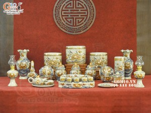 Bộ đồ thờ men rạn đắp nổi Sen Cát Tường vẽ vàng 24k