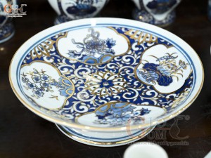 Bộ đồ thờ men trắng họa tiết Tứ Cảnh Đại Cát vẽ vàng 24k (Ban thờ 1m53)