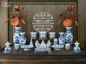 Bộ đồ thờ men trắng họa tiết Tứ Cảnh Ngũ Phúc (Ban thờ 1m75)