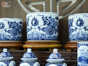 Bộ đồ thờ men trắng họa tiết Tứ Cảnh Ngũ Phúc (Ban thờ 1m75)