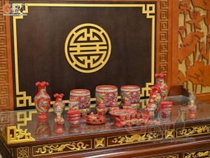Bộ đồ thờ Như Ý Cát Tường men màu đắp nổi Rồng nền đỏ (Ban thờ 1m53)