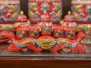 Bộ đồ thờ Như Ý Cát Tường men màu đắp nổi Rồng nền đỏ (Ban thờ 1m53)
