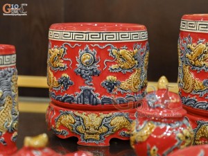 Bộ đồ thờ Như Ý Cát Tường men màu đắp nổi Rồng nền đỏ (Ban thờ 1m53)