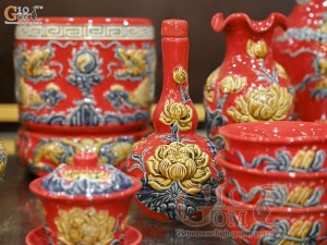 Bộ đồ thờ Như Ý Cát Tường men màu đắp nổi Rồng nền đỏ (Ban thờ 1m53)