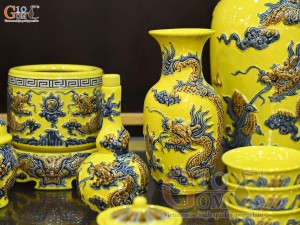 Bộ đồ thờ Như Ý Cát Tường men màu đắp nổi Rồng nền vàng (Ban thờ 1m75)