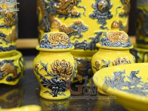 Bộ đồ thờ Như Ý Cát Tường men màu đắp nổi Rồng Sen nền vàng (Ban thờ 1m75)