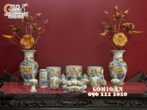 Bộ đồ thờ men rạn đắp nổi Sen Cát Tường cao cấp 01