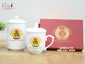 Bộ đôi cốc sứ men trắng in logo quà tặng Trung Tâm Y Tế huyện Ba Trị