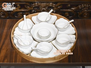 Bộ hoa mặt trời men trắng kẻ chỉ vàng kim, đường kính 45cm