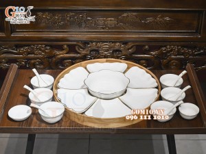 Bộ hoa mặt trời men trắng kẻ chỉ vàng kim, đường kính 45cm