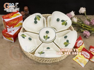 Bộ khay mứt Tết 5 cánh men kem vẽ Ngò gai- khay mây