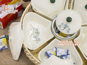 Bộ khay mứt Tết 5 cánh men kem vẽ Sen xanh - khay mây