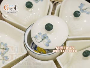 Bộ khay mứt Tết 5 cánh men kem vẽ Sen xanh - khay mây