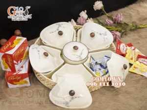 Bộ khay mứt Tết 5 cánh men kem vẽ đào xanh - khay mây