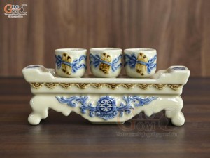 Bộ kỷ ngai 3 chén men hoàng tộc đắp nổi cuốn thư