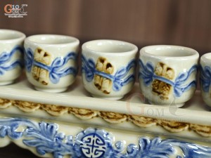 Bộ kỷ ngai 5 chén men hoàng tộc đắp nổi cuốn thư