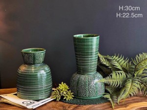 Bộ 2 lọ hoa men ngọc lục bảo giả vuốt 