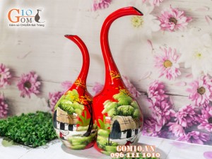 Bộ lọ hoa sơn mài dáng thiên nga vẽ cảnh làng quê nền đỏ cao 45cm