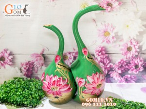 Bộ lọ hoa sơn mài dáng thiên nga vẽ hoa sen nền xanh cao 45cm