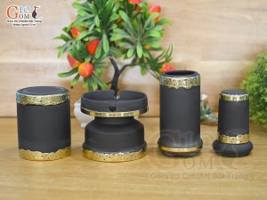 Bộ phụ kiện gốm đen, bọc đồng