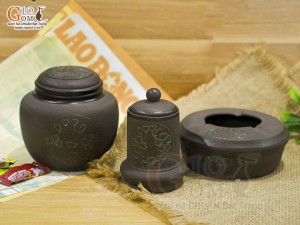 Bộ phụ kiện gốm hồng sa khắc trăng xanh